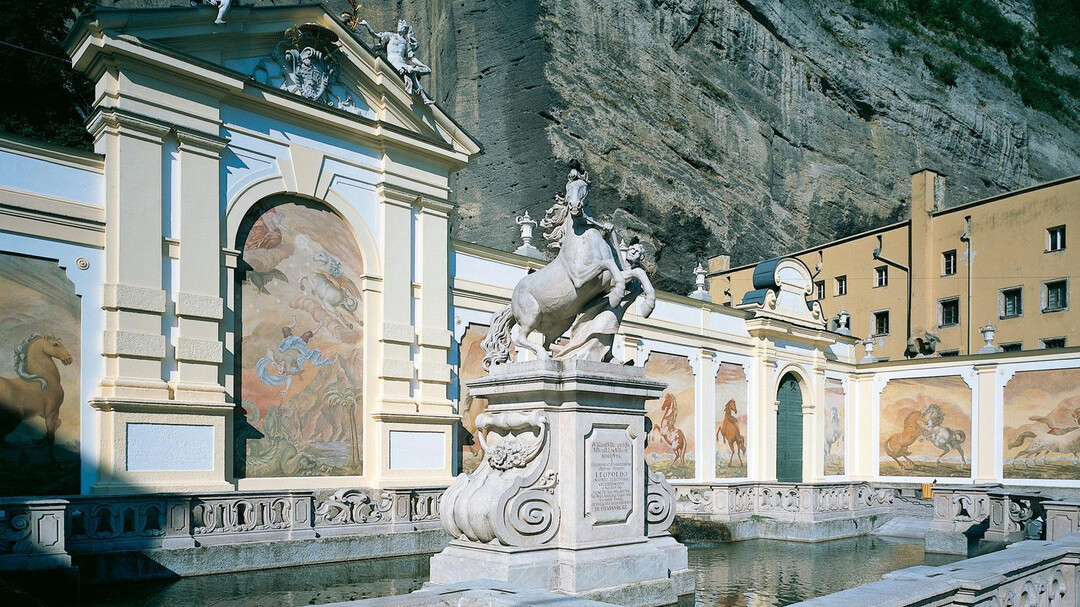 KarajanPlatz & Pferdeschwemme salzburg.info